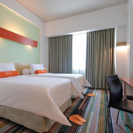แฮริส โฮเต็ล แอนด์ คอนเวนชั่น เฟสติวัล ซิตี้ลิงค์ Hotel บันดุง ภายนอก รูปภาพ
